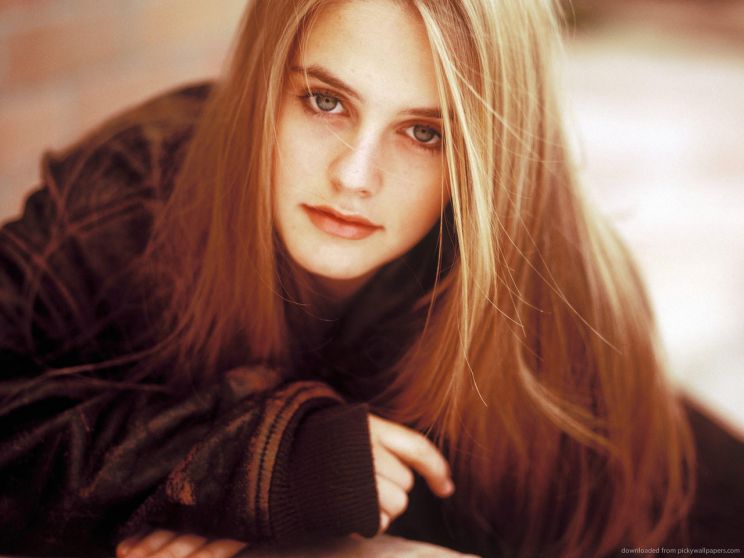 Alicia Silverstone