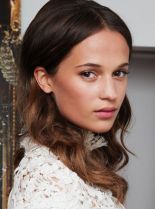 Alicia Vikander