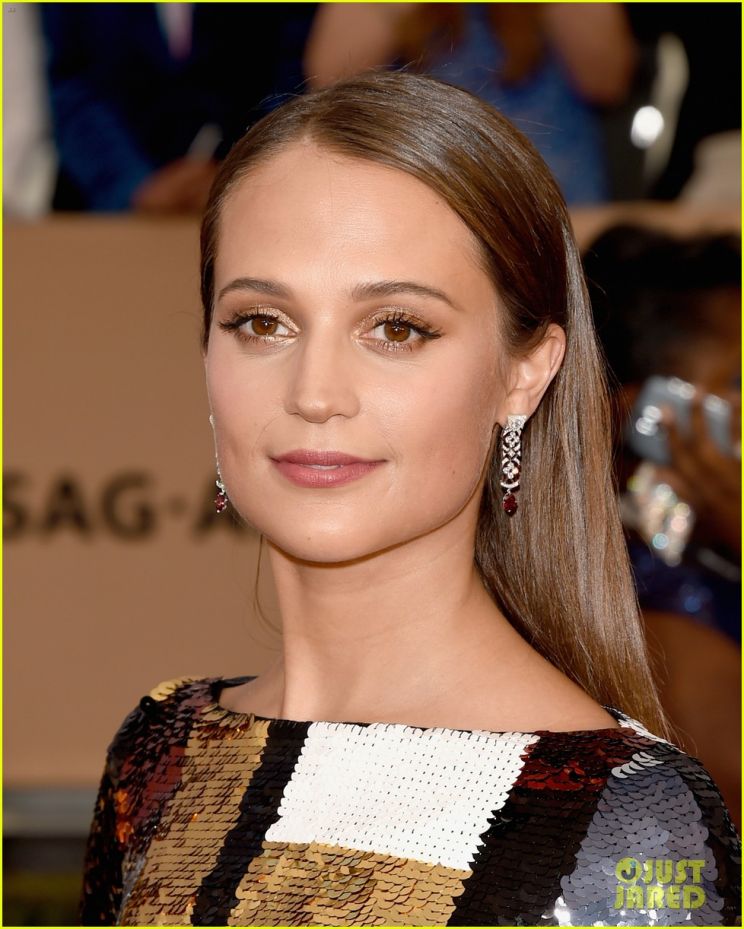 Alicia Vikander