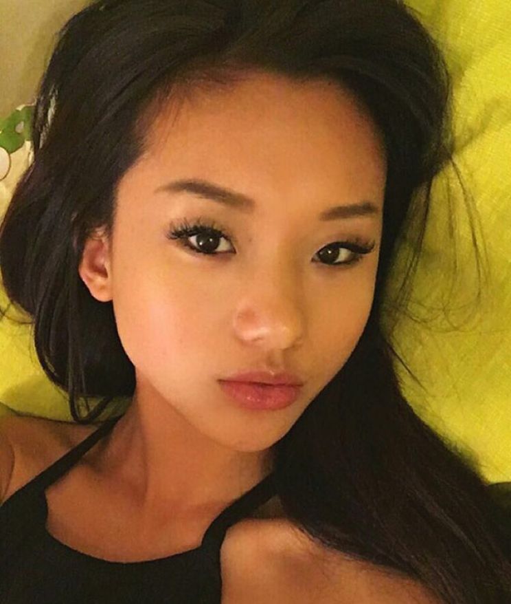 Alina li Yoga