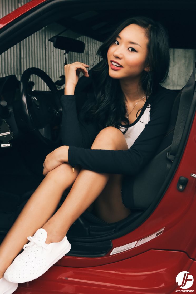 Alina Li