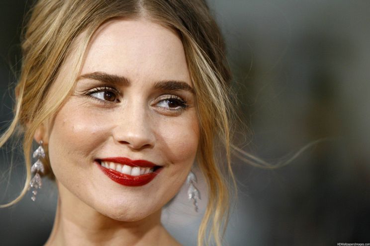Alison Lohman