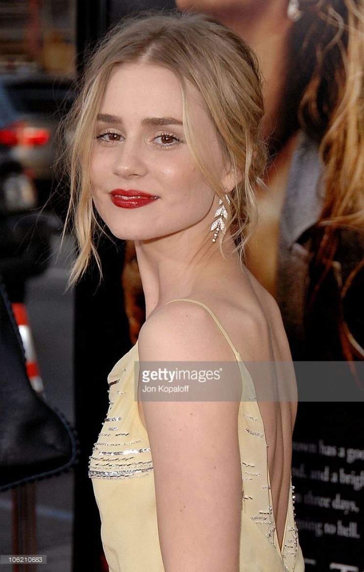 Alison Lohman