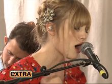 Alison Sudol photo