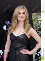 Alison Sudol photo