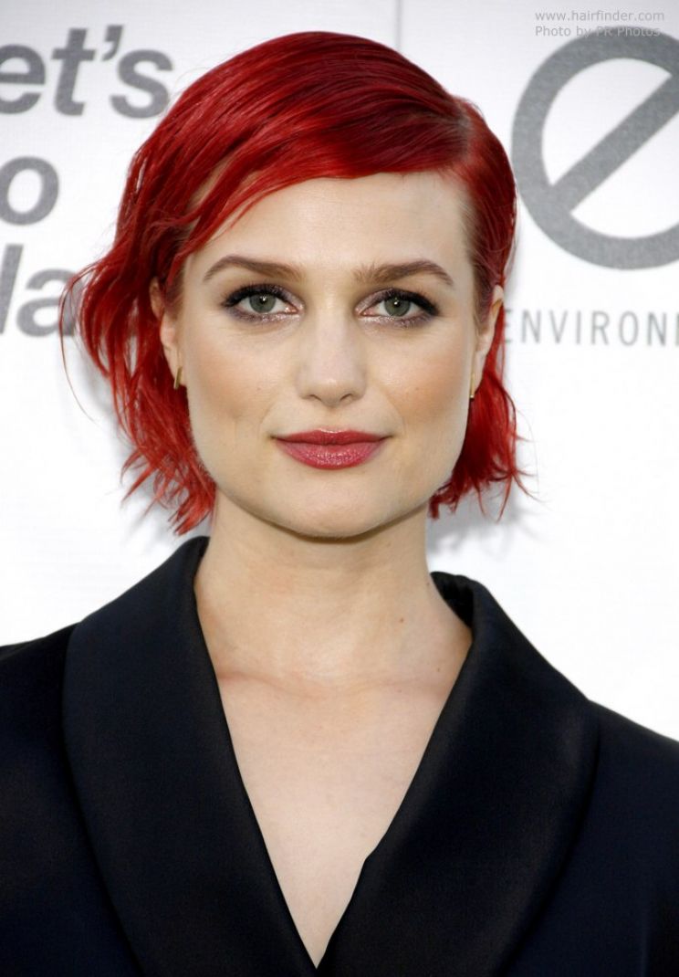 Alison Sudol