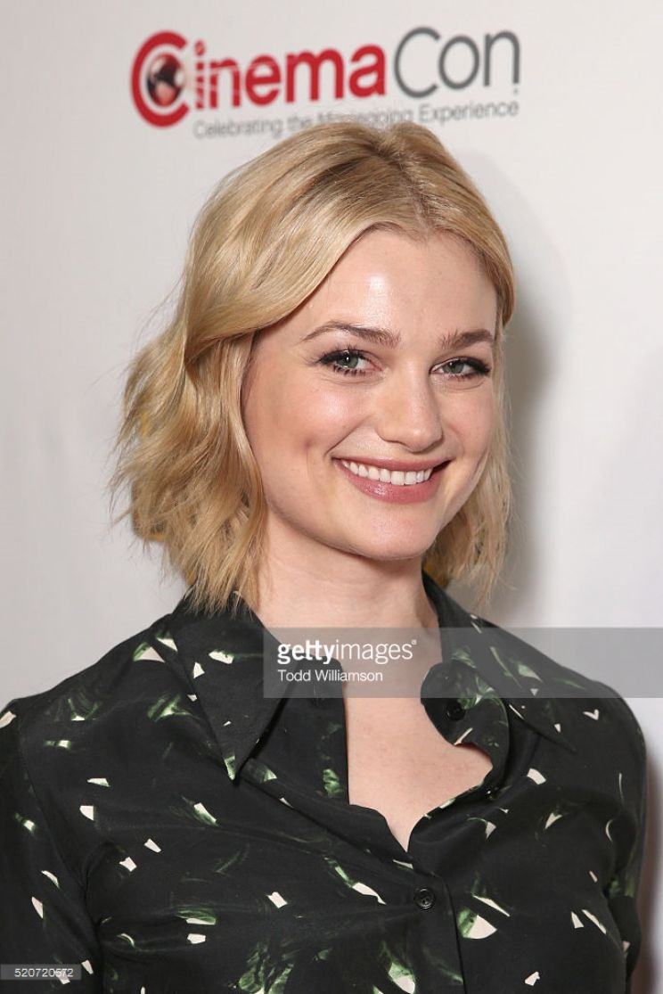 Alison Sudol