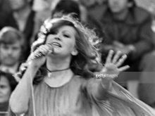 Alla Pugacheva