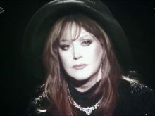 Alla Pugacheva