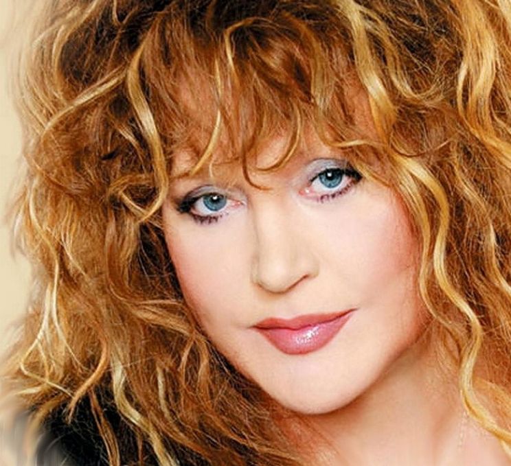 Alla Pugacheva