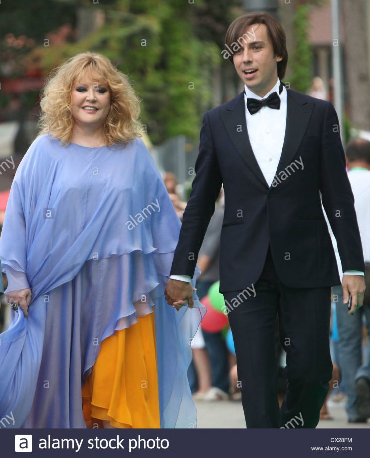 Alla Pugacheva