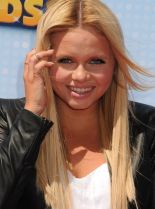 Alli Simpson photo