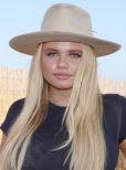 Alli Simpson