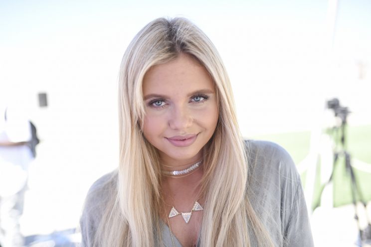 Alli Simpson