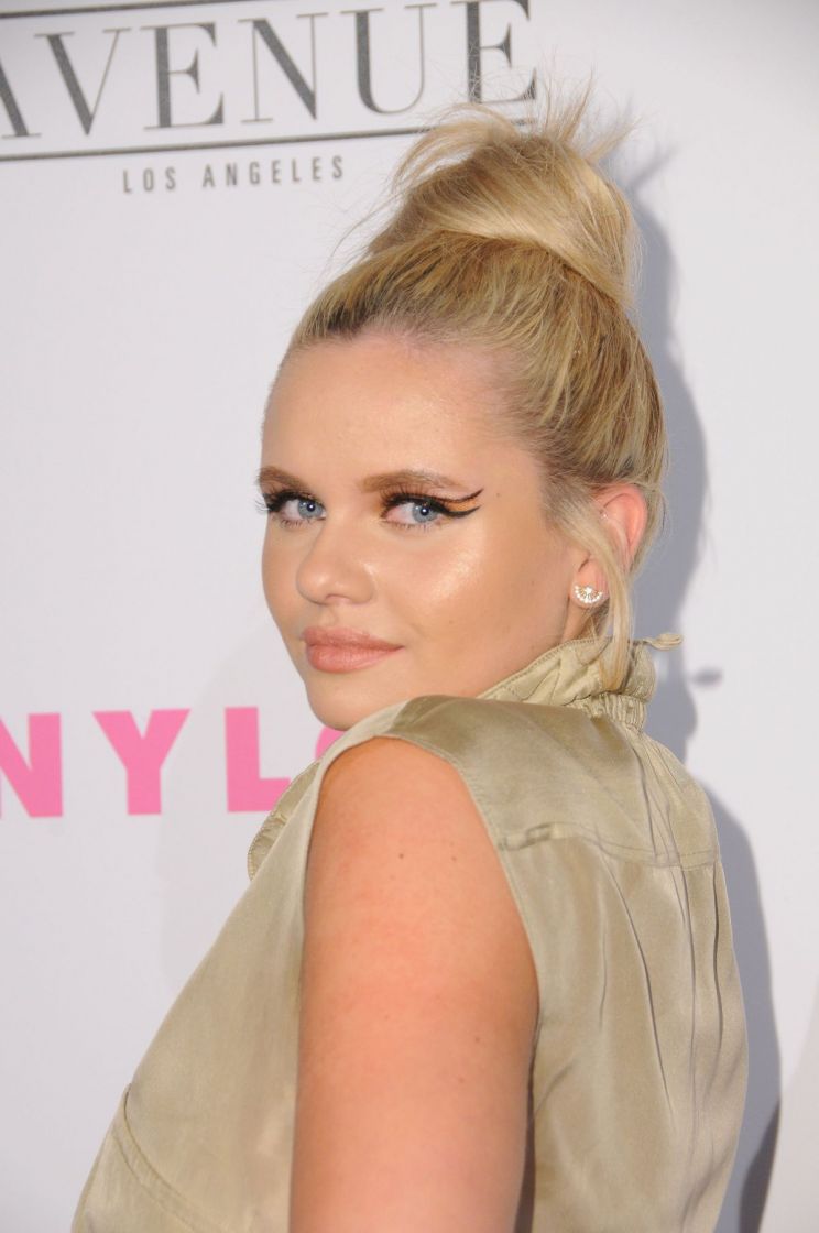 Alli Simpson