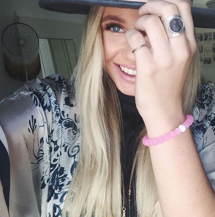 Alli Simpson
