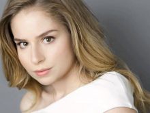 Allie Grant