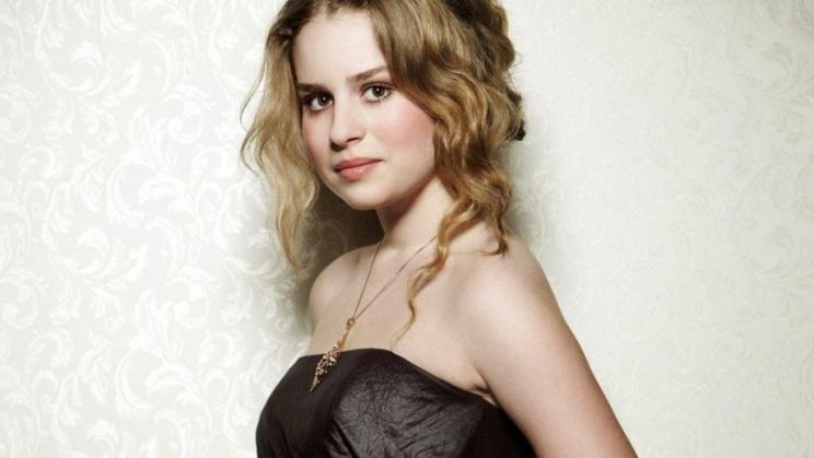 Allie Grant