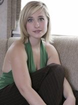 Allison Mack photo