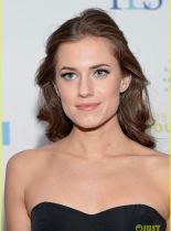 Allison Williams photo