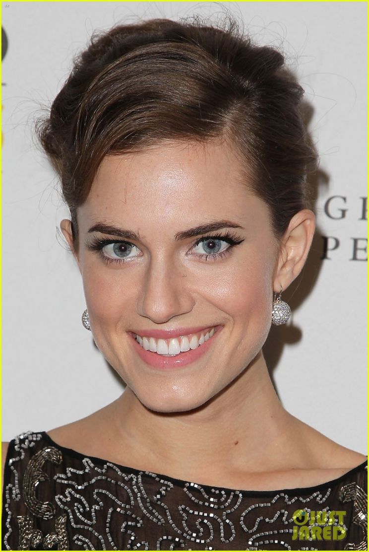 Allison Williams