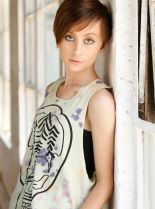 Allisyn Ashley Arm