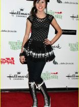 Allisyn Ashley Arm photo