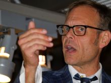 Alton Brown