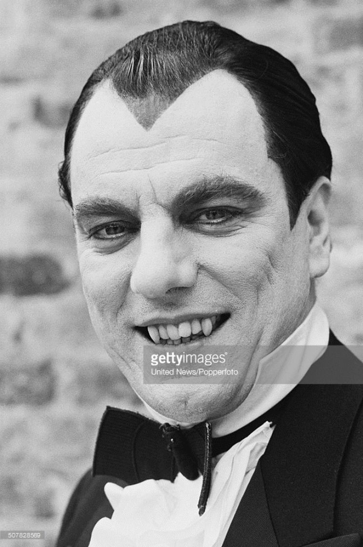 Alun Armstrong