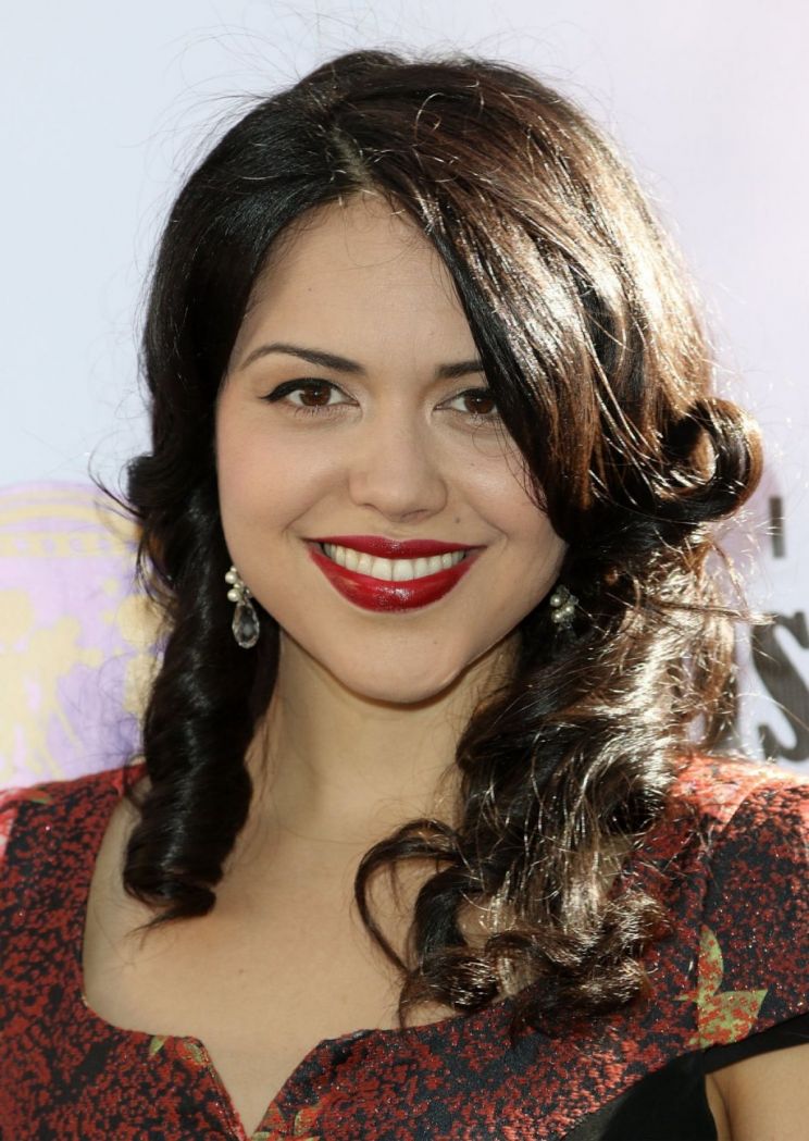 Alyssa Diaz