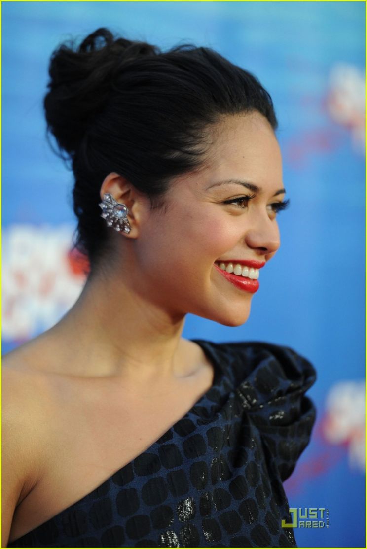 Alyssa Diaz