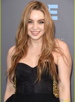Alyvia Alyn Lind