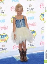 Alyvia Alyn Lind