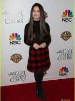 Alyvia Alyn Lind