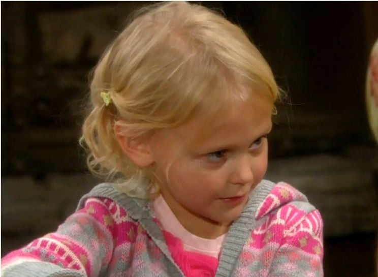 Alyvia Alyn Lind