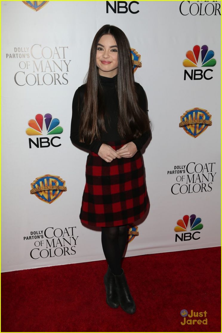 Alyvia Alyn Lind