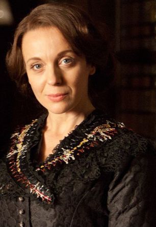 Amanda Abbington