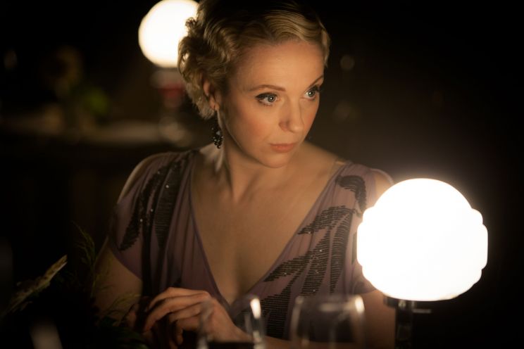 Amanda Abbington