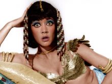 Amanda Barrie