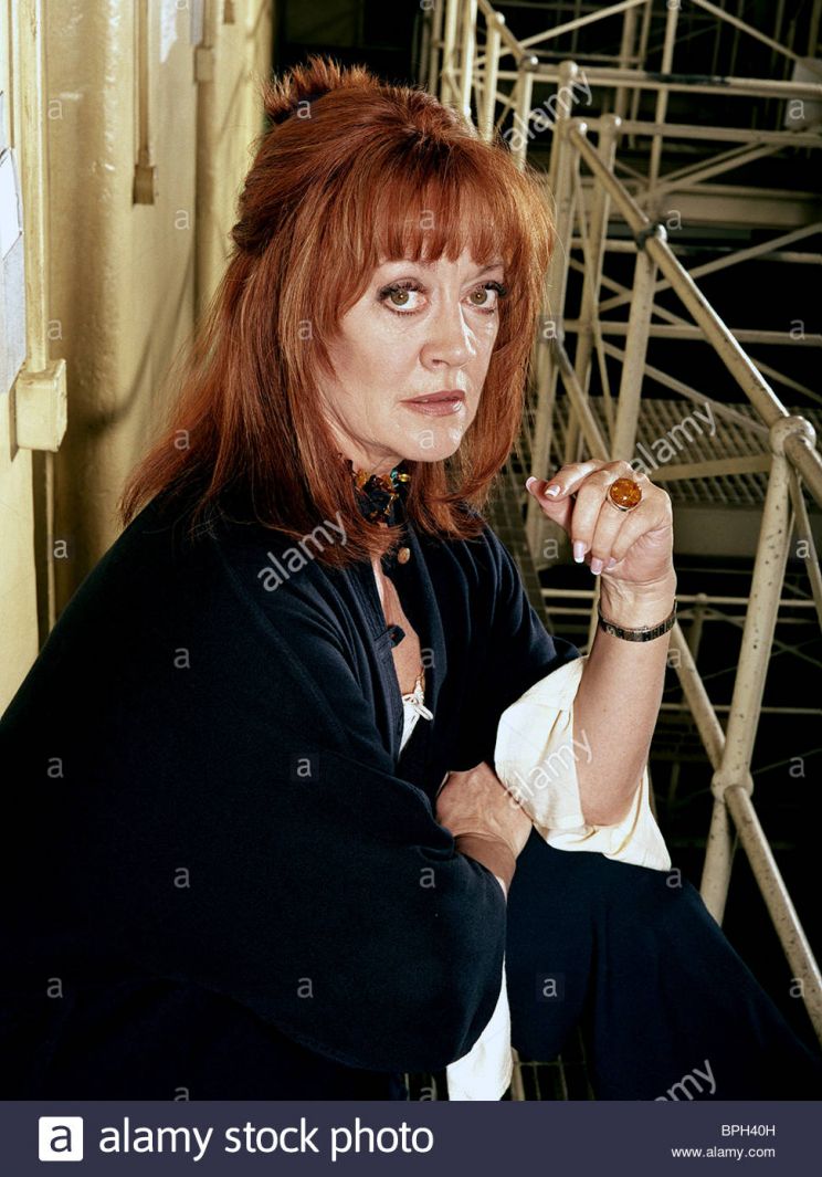 Amanda Barrie