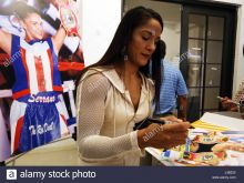 Amanda Boxer photo