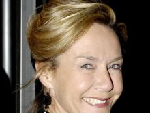 Amanda Burton