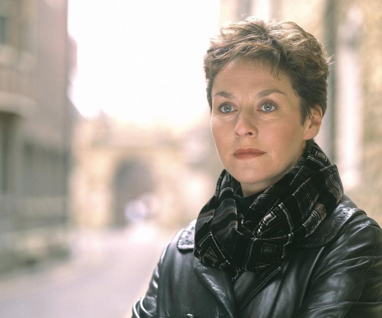 Amanda Burton