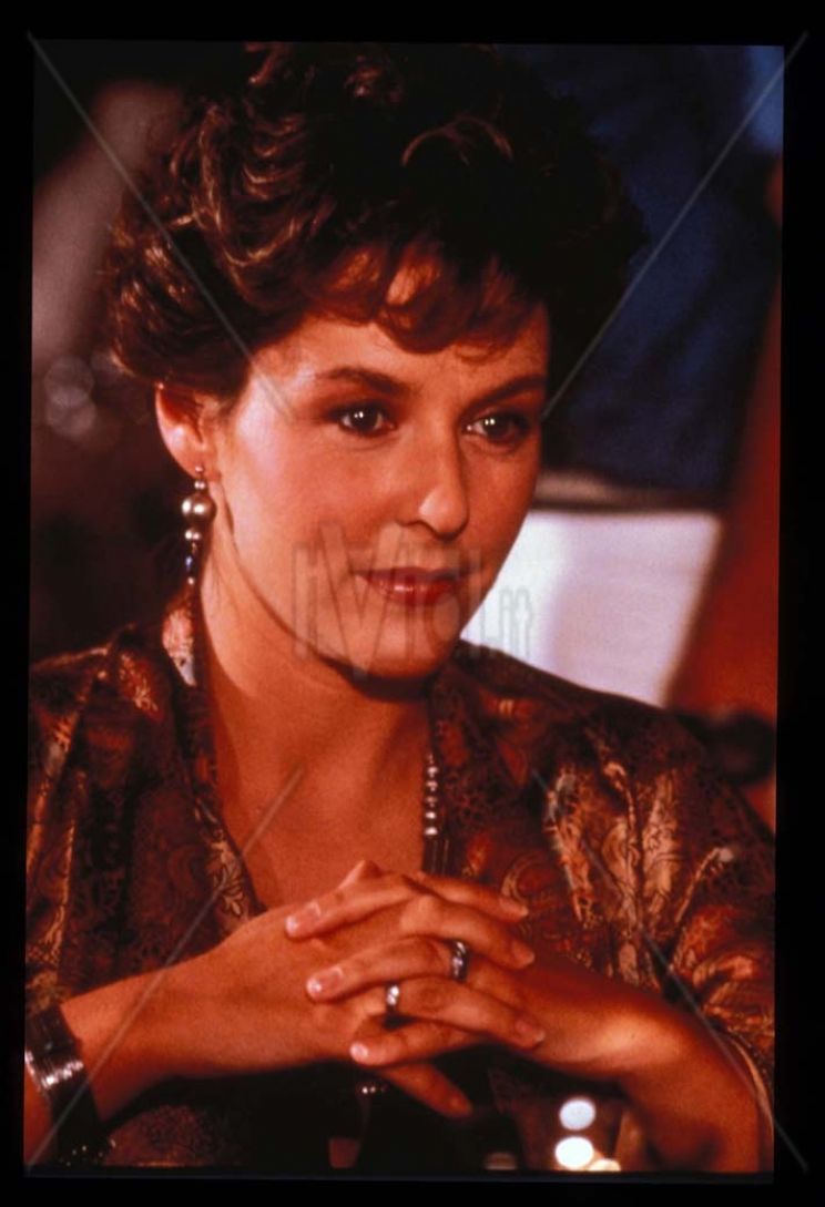 Amanda Burton