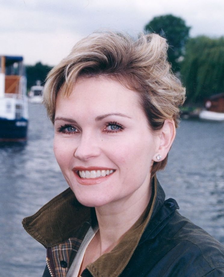 Amanda Burton