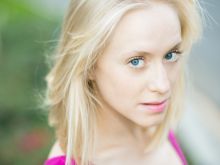Amanda Cole