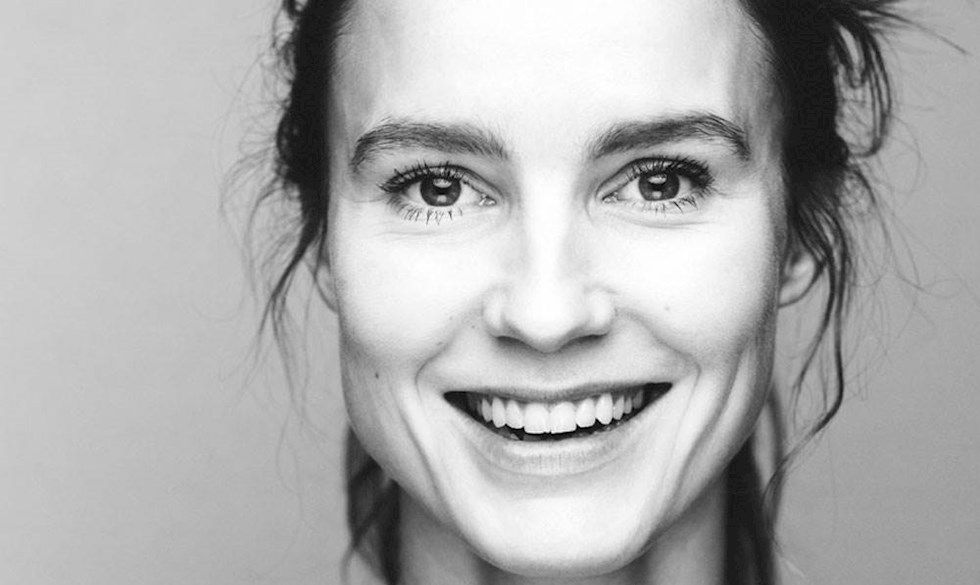 Amanda Collin. 