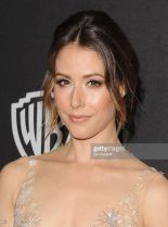 Amanda Crew