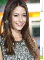 Amanda Crew