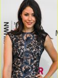 Amanda Crew